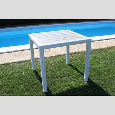 Tavolino-Bianco-Grigio-Giardino-Sedie-Poltrone-OBI-piscina-Cosma-Acciaio-Metallo-Tettoia-Barbecue