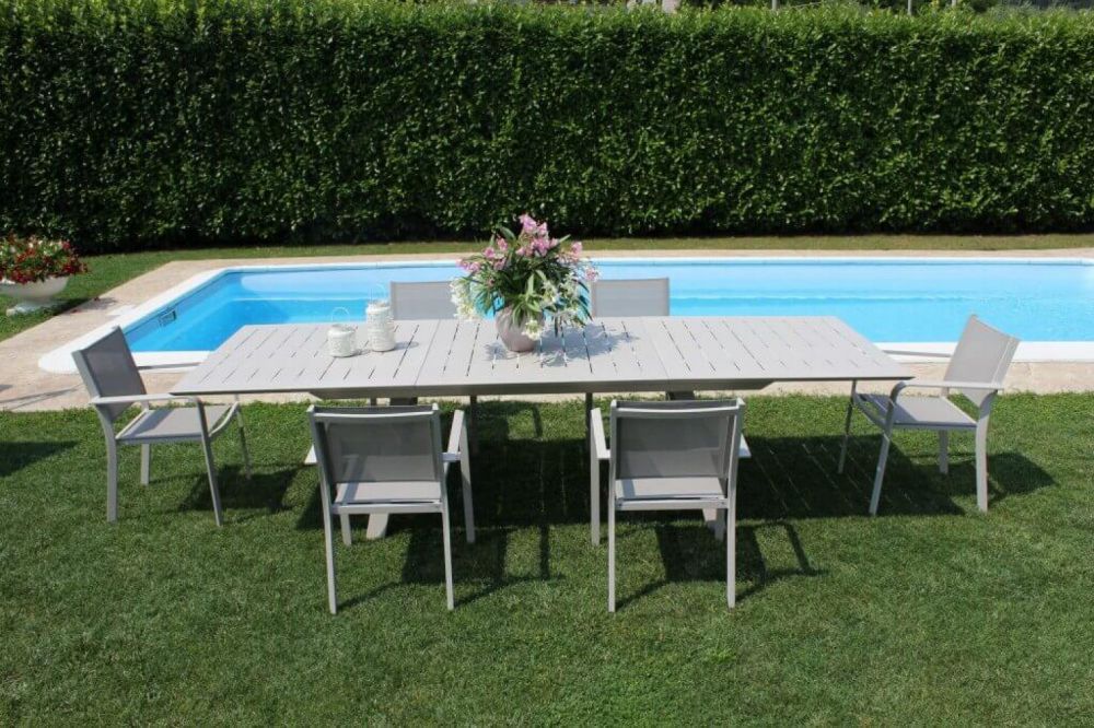 tavolo-alluminio-esterno-legno-ferro-piscina-teak-sedie-lettini-ombrellone-leggero-