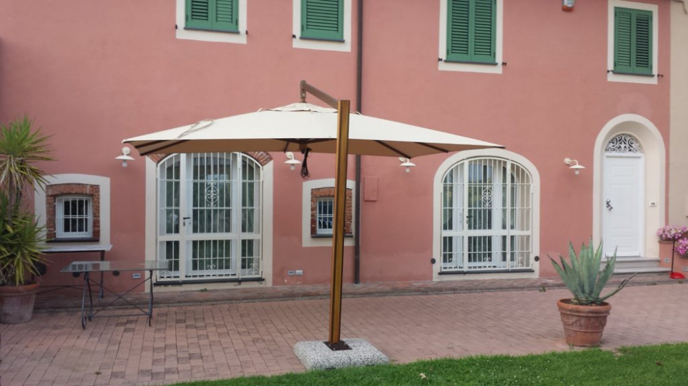 ombrellone-palocentrale-mantovana-antivento-beige-300-quadrfato-stecche-colori-alluminio-stecche-intercambiabili-pvc-tessuto-decentrato-laterale-